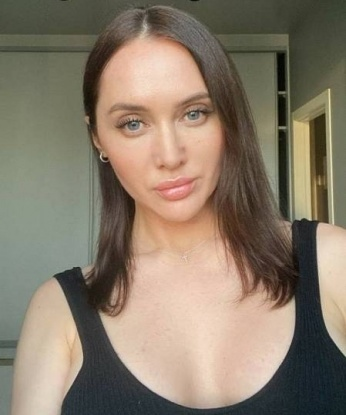 Ева, 34